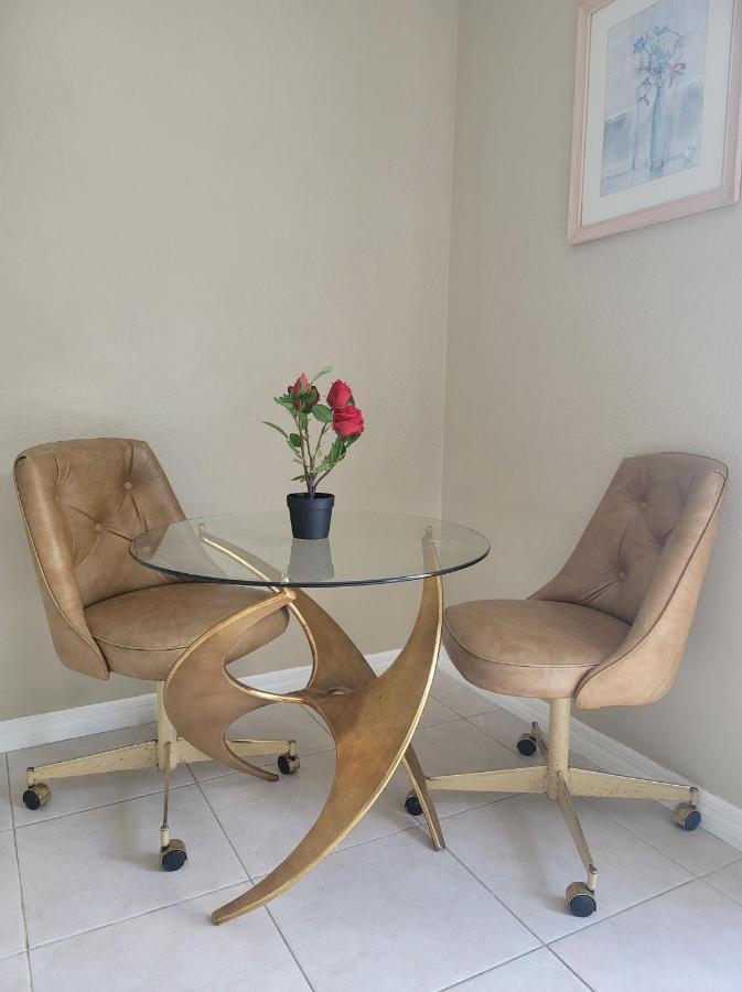 Entire Guesthouse 5 Mins To Siesta Key & Downtown Sarasota Extérieur photo