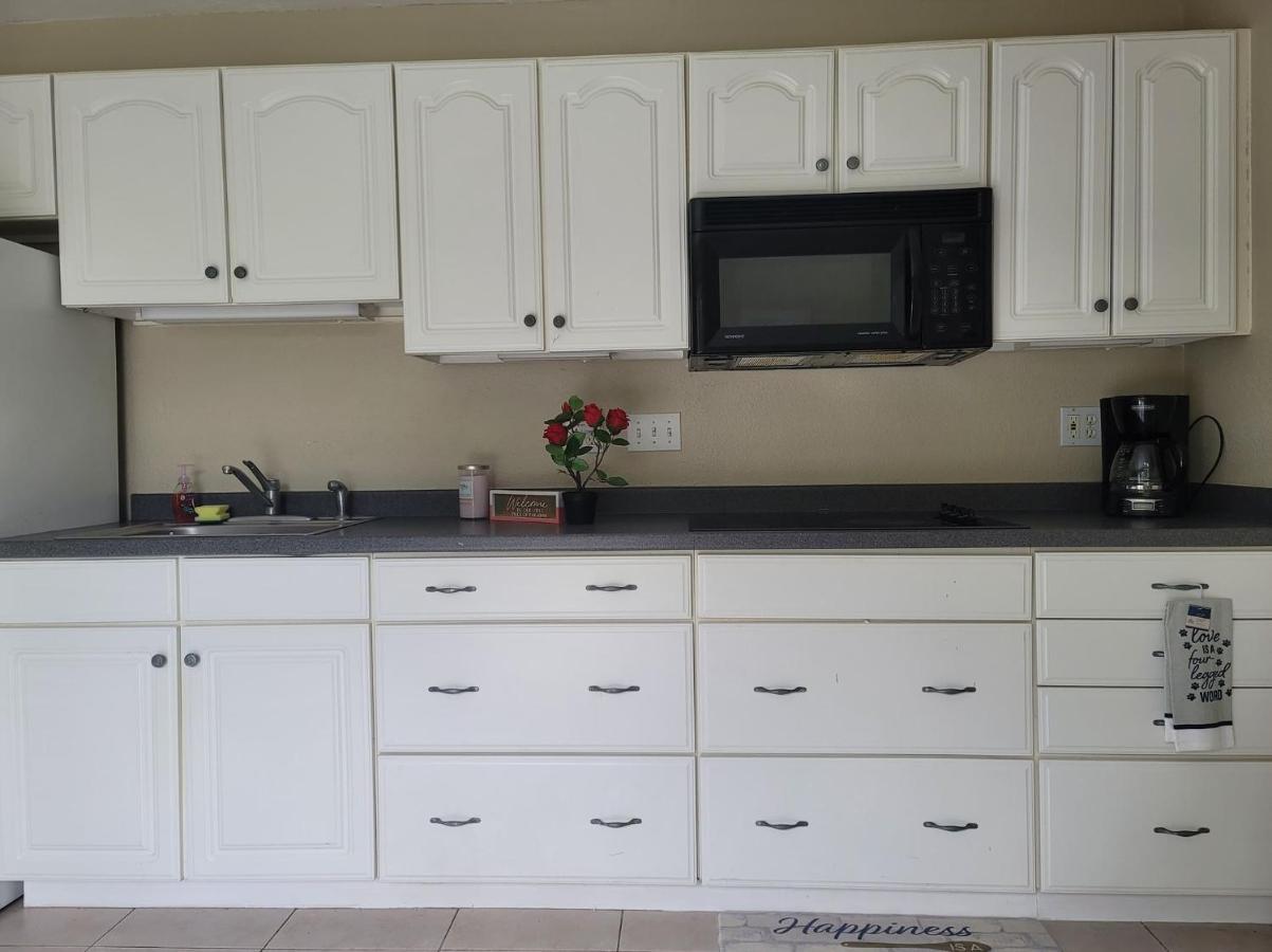 Entire Guesthouse 5 Mins To Siesta Key & Downtown Sarasota Extérieur photo